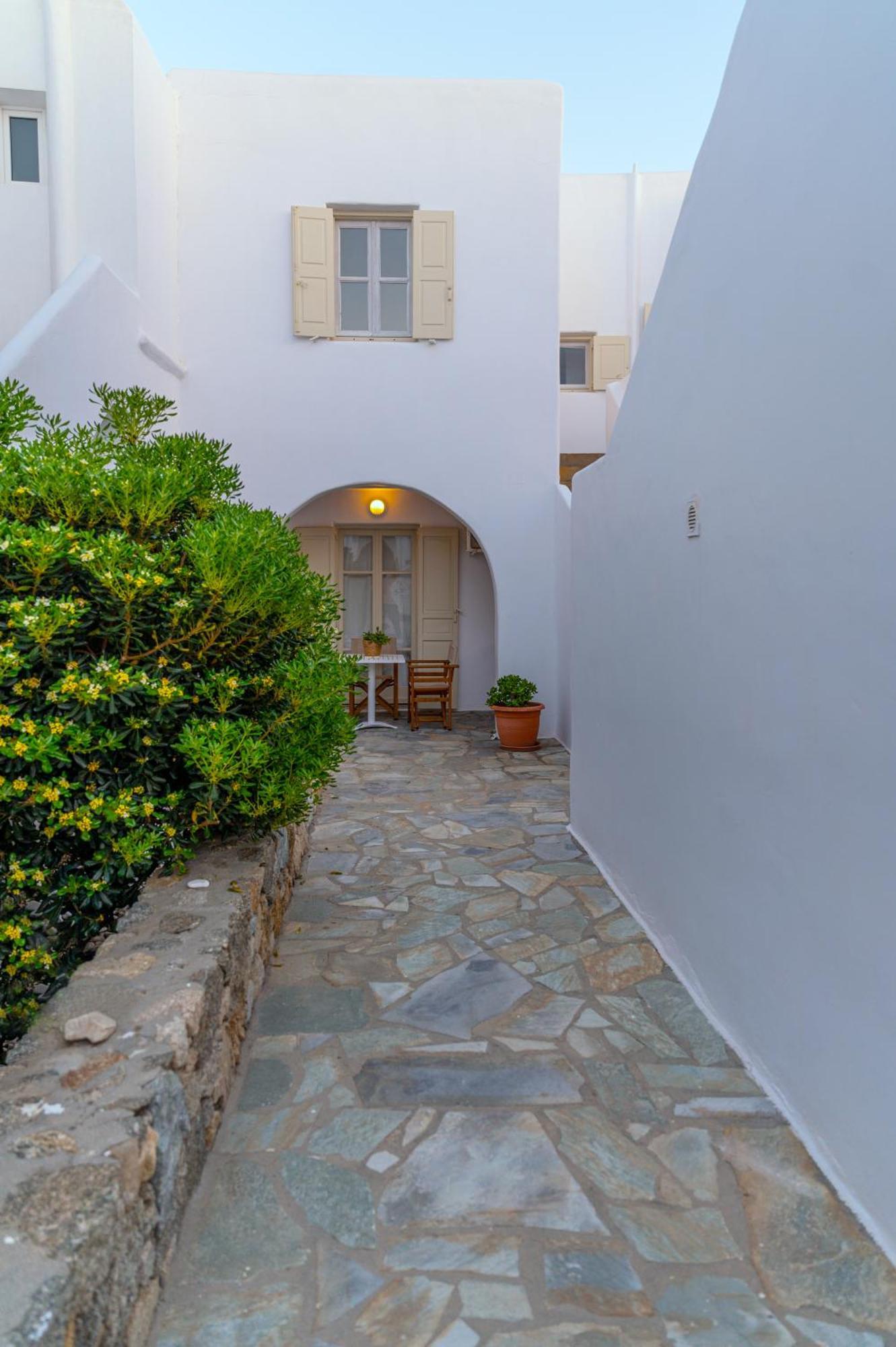 Twins-Trisa Apartments Ornos  Exterior foto